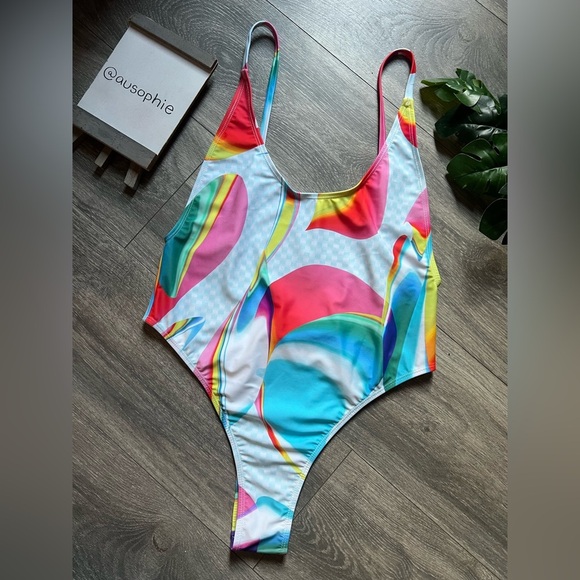 Fabletics Low Back Pride Carnaval Multicolor Stretch One Piece Swimsuit L NWT! - Picture 5 of 13
